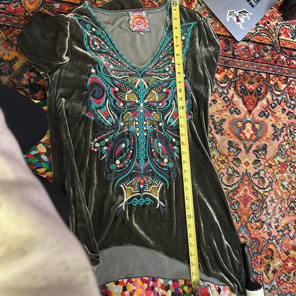 Johnny Was dark green v-neck tunic embroidered blouse size small long sleeves - Picture 8 of 8